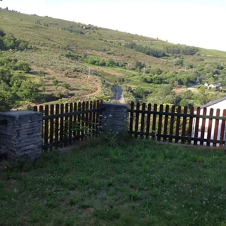 洛特罗沃乡村民宿 Villar de Otero