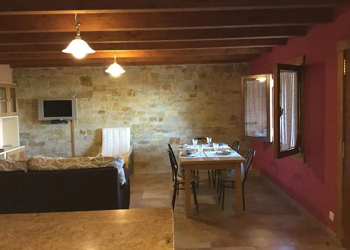 El Mirador De Los Trobos Kır Evi *